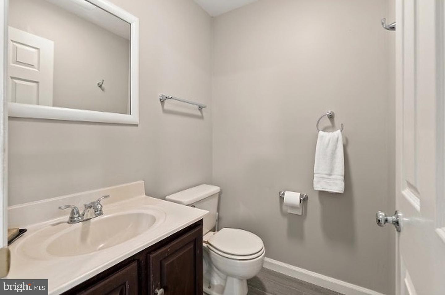 139 Pepperton Ct Property Photo 8