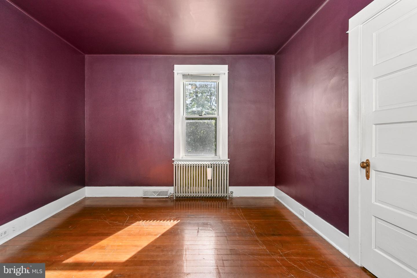 1760 Temple Ave Property Photo 11