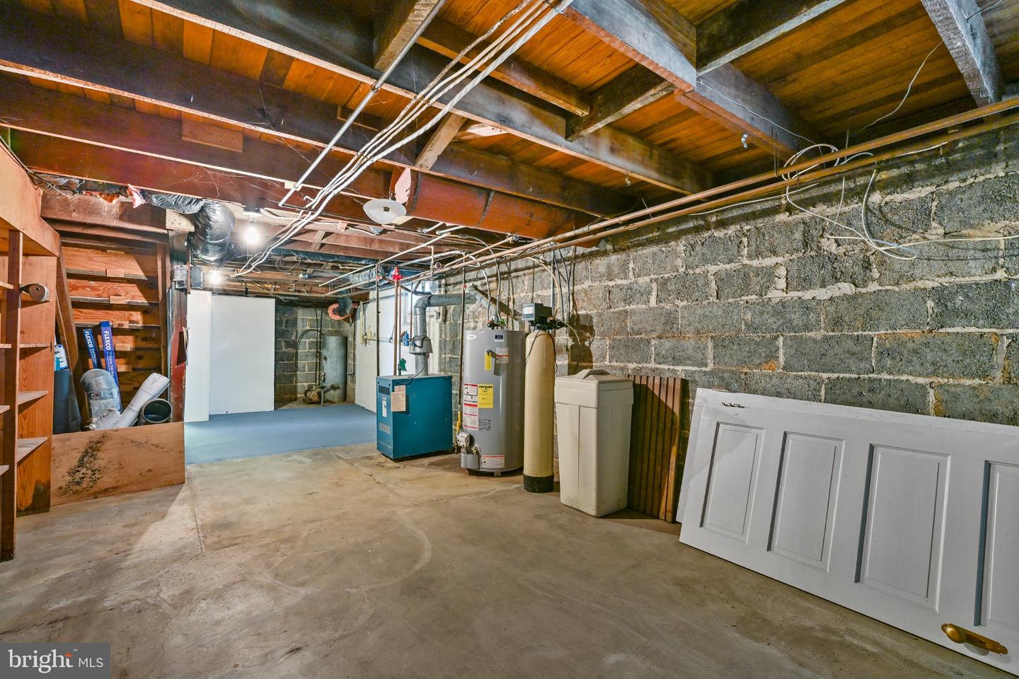 1760 Temple Ave Property Photo 19