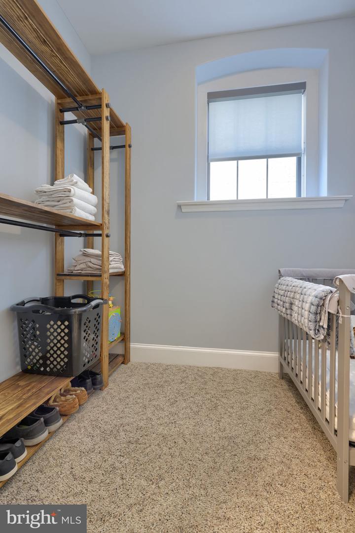 317 N Mulberry St #201 Property Photo 18