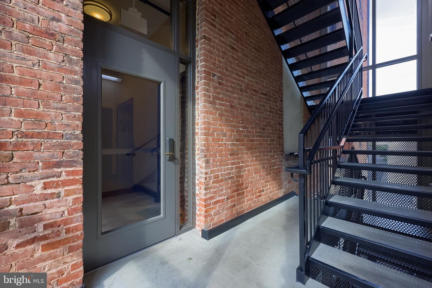 317 N Mulberry St #201 Property Photo 35