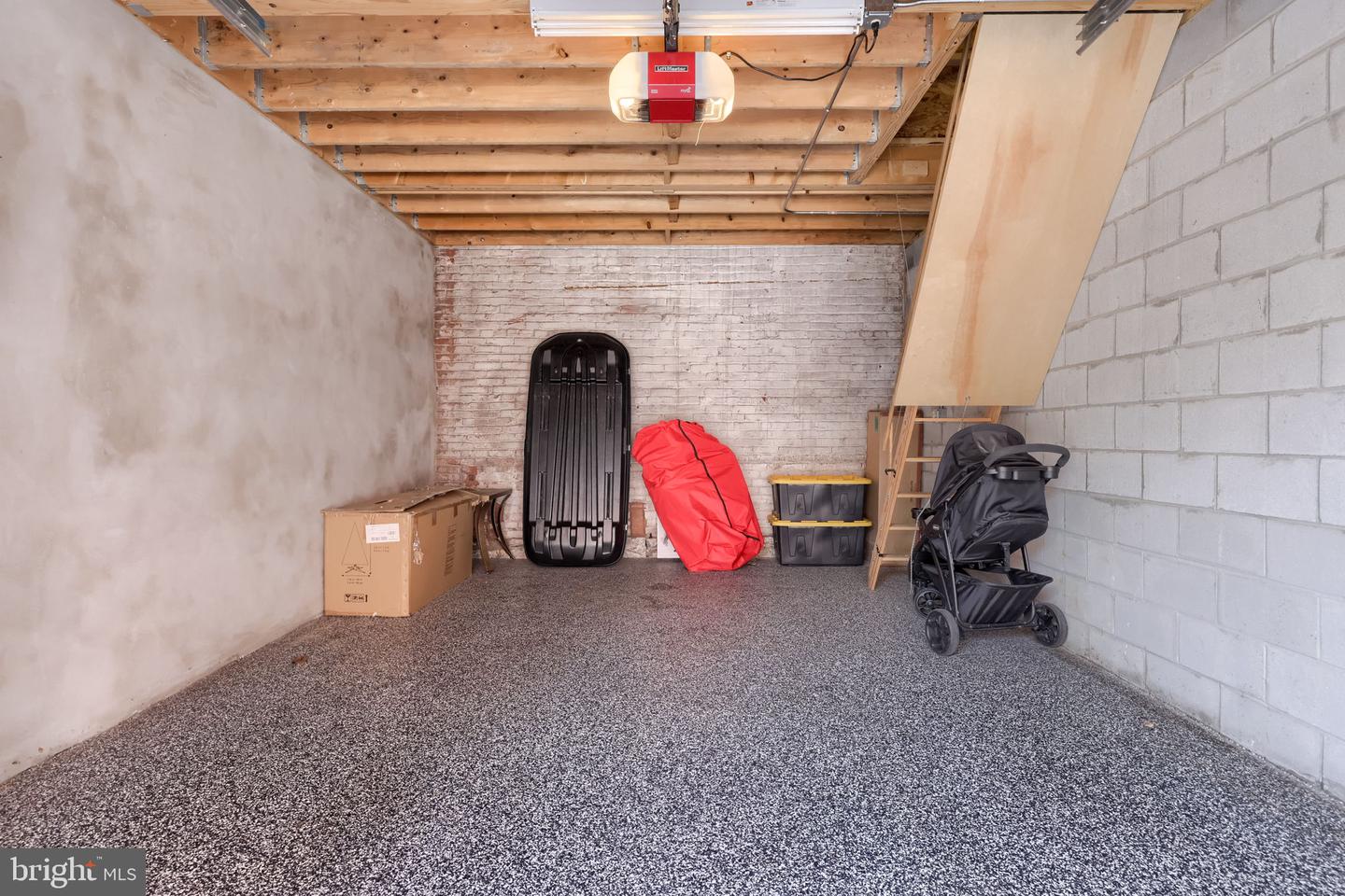 317 N Mulberry St #201 Property Photo 36