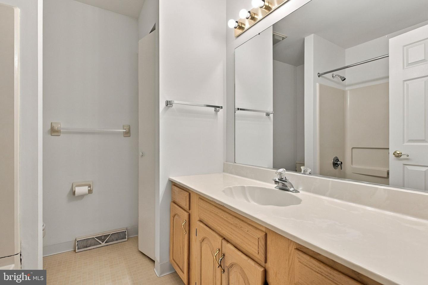110 Greenview Dr Property Photo 30