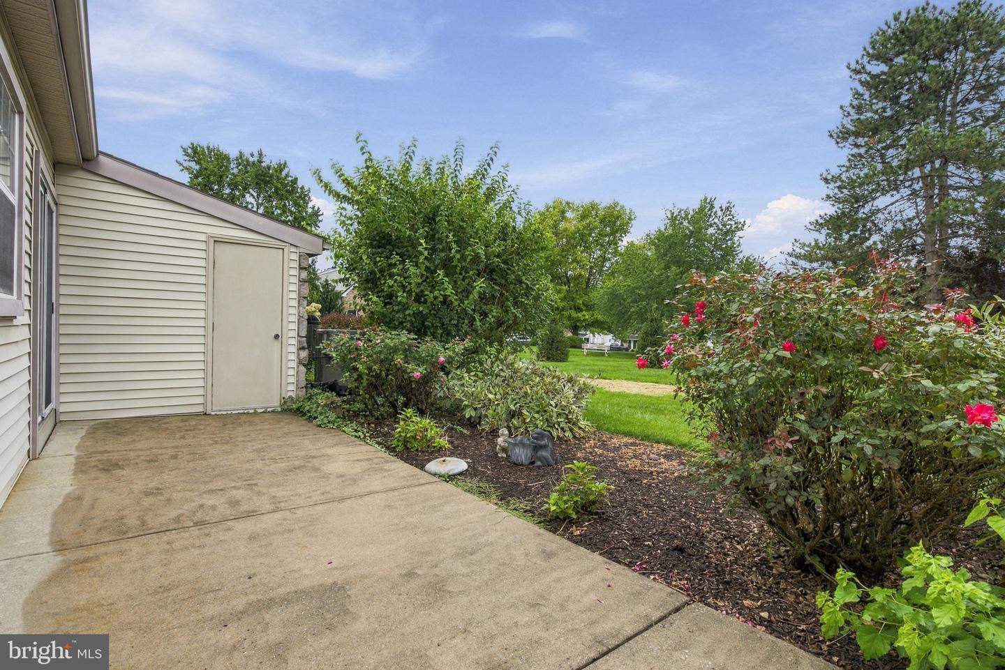 110 Greenview Dr Property Photo 31