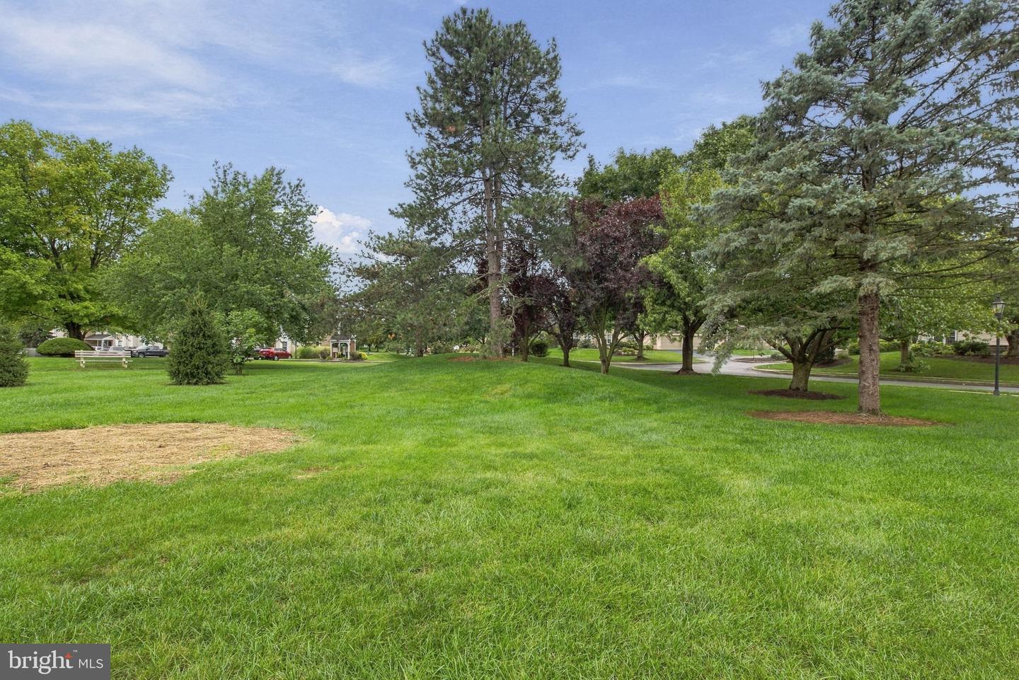 110 Greenview Dr Property Photo 34