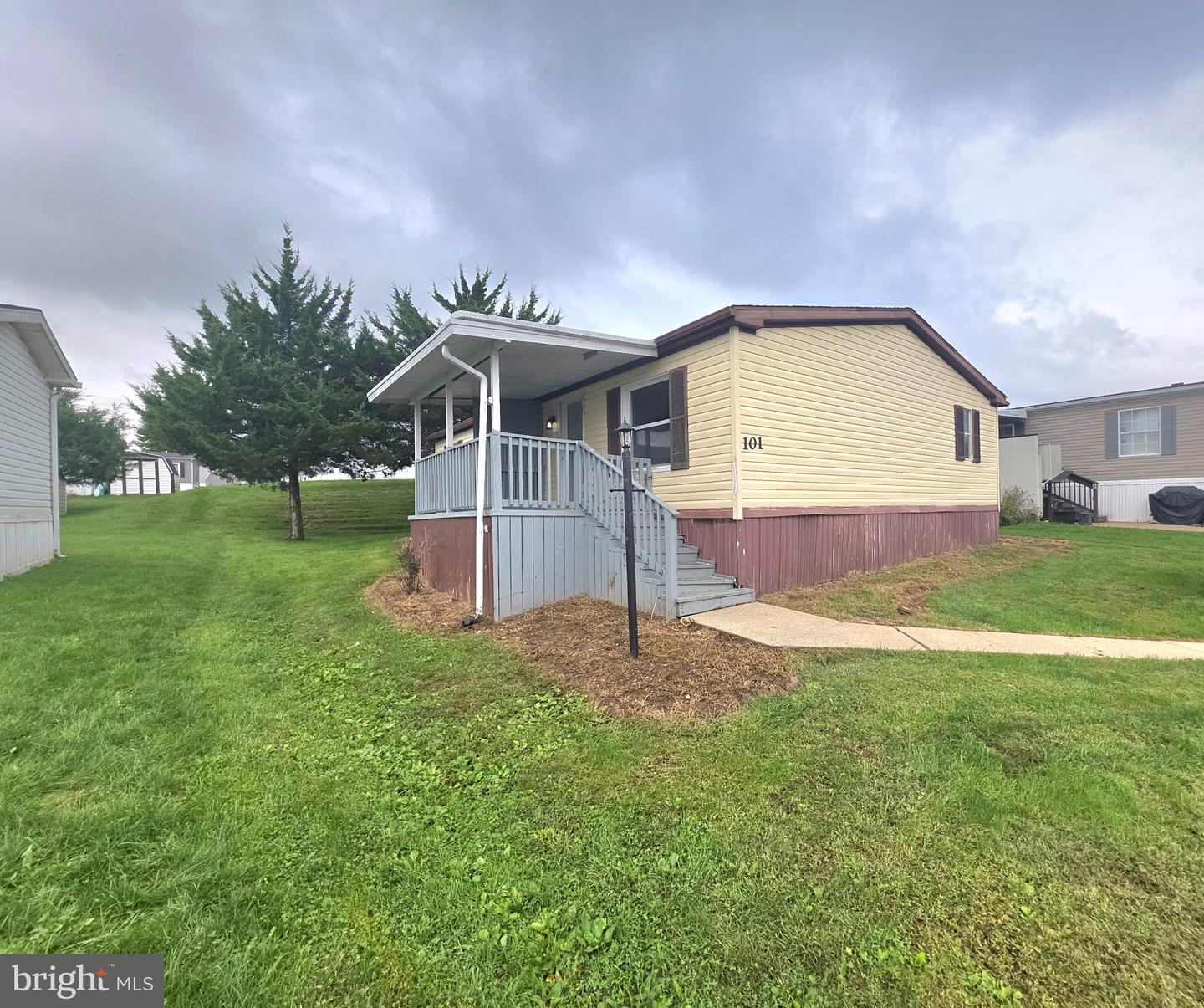 101 Jemfield Ct Property Photo 2