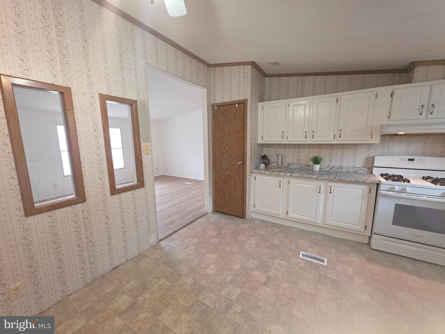 101 Jemfield Ct Property Photo 23