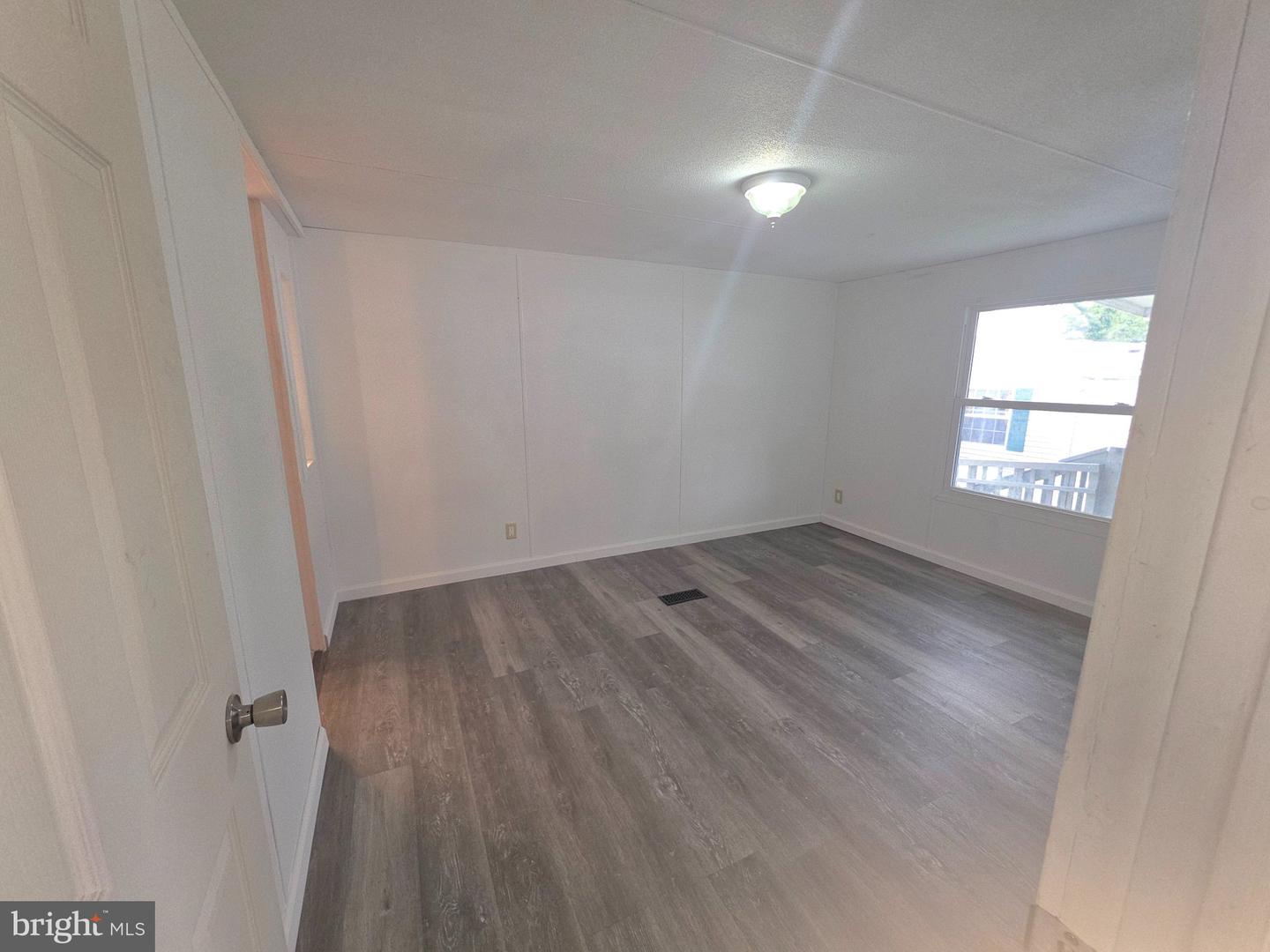 101 Jemfield Ct Property Photo 37