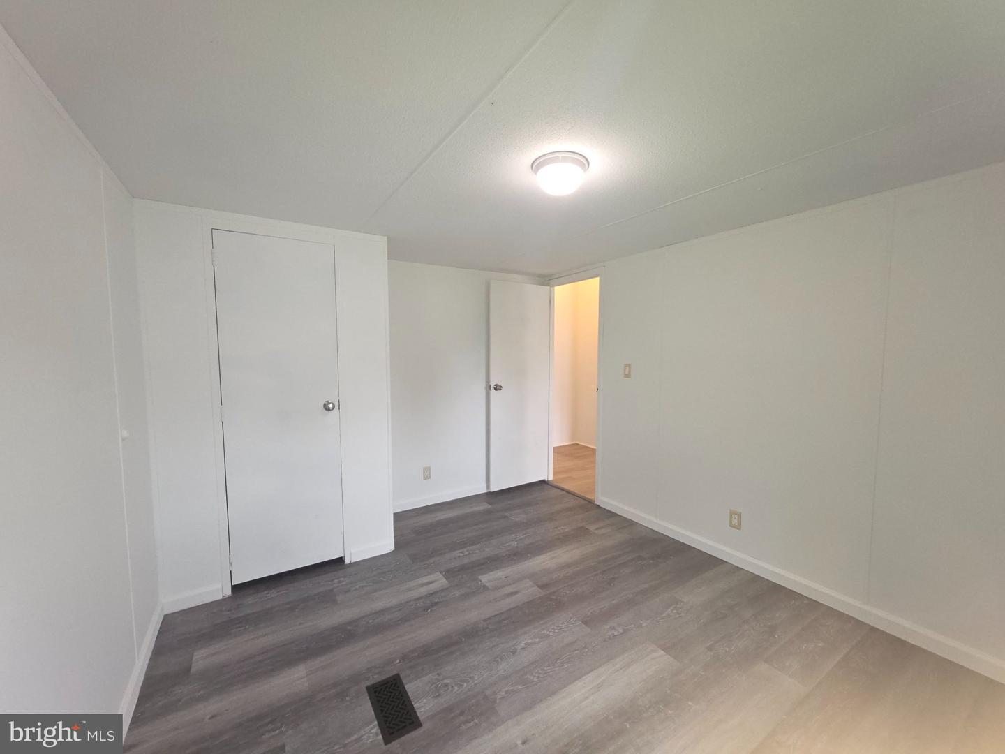 101 Jemfield Ct Property Photo 38
