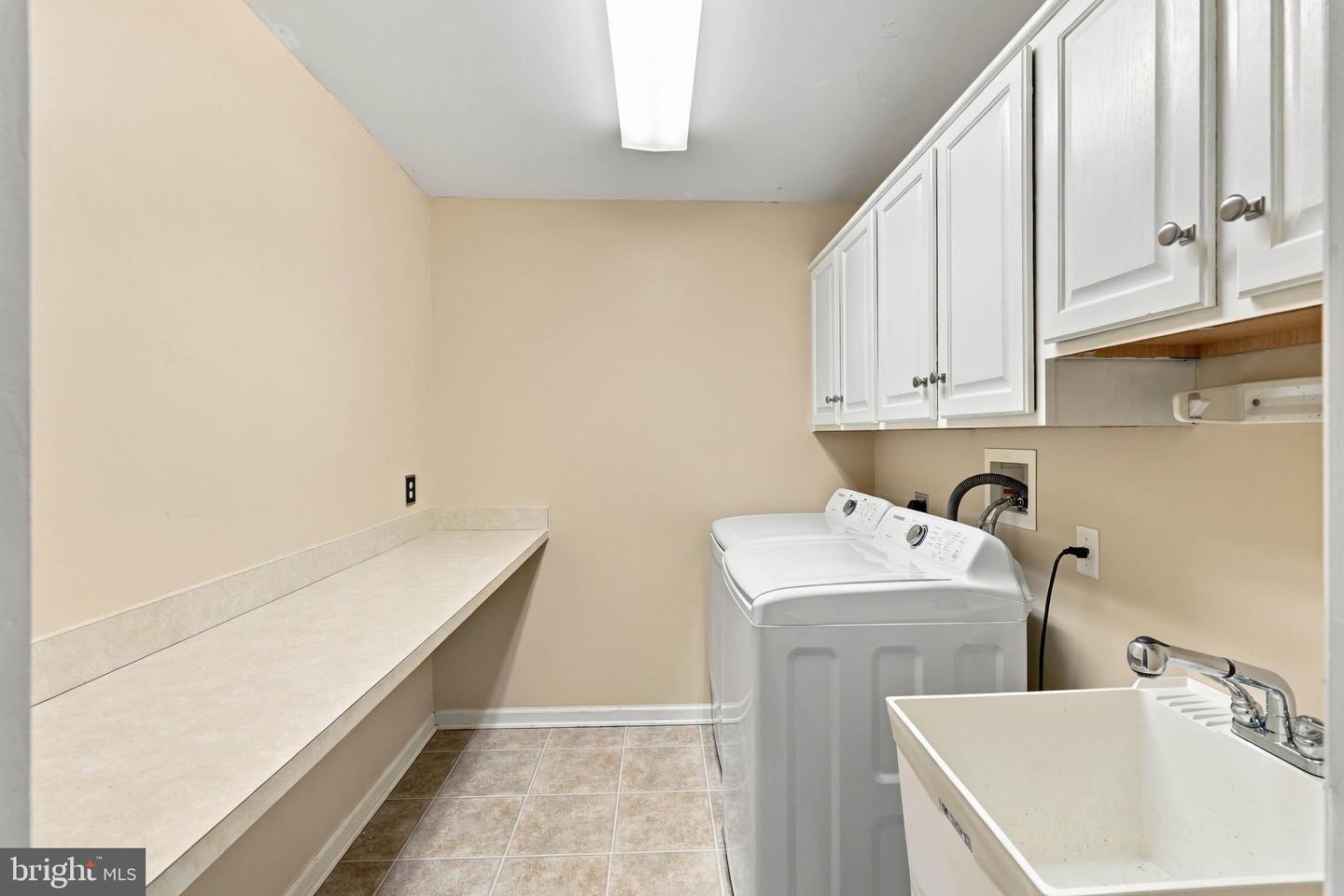 488 Hillside Dr Property Photo 13