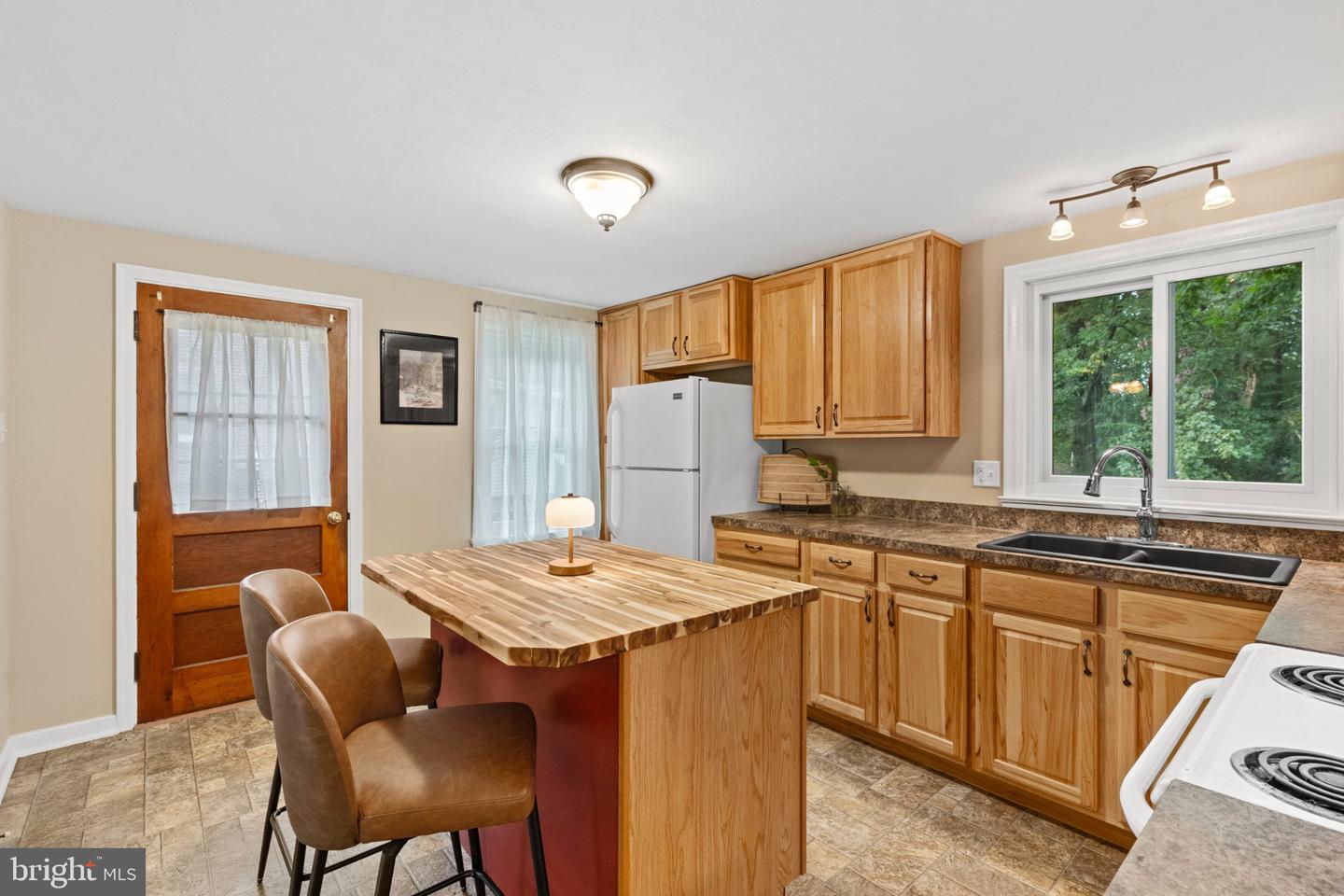 1685 Dry Tavern Rd Property Photo 8