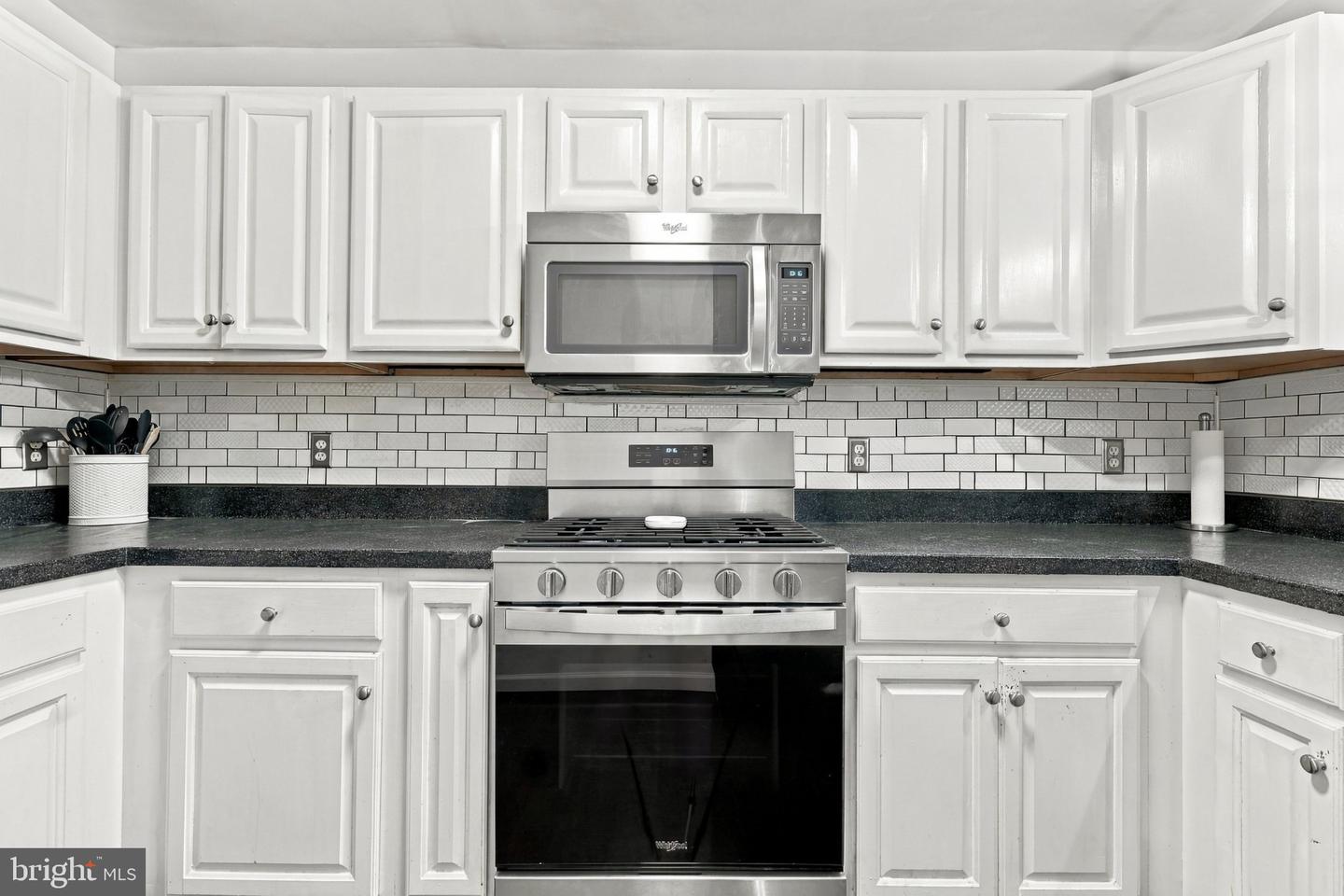 343 Oakridge Dr Property Photo 12