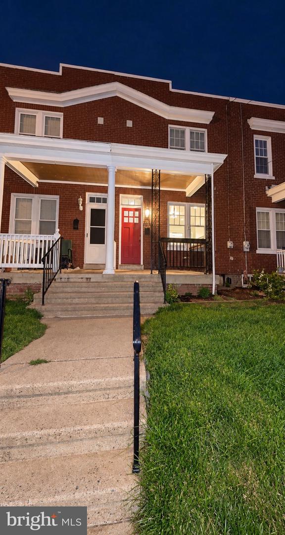 364 E Liberty St Property Photo 3