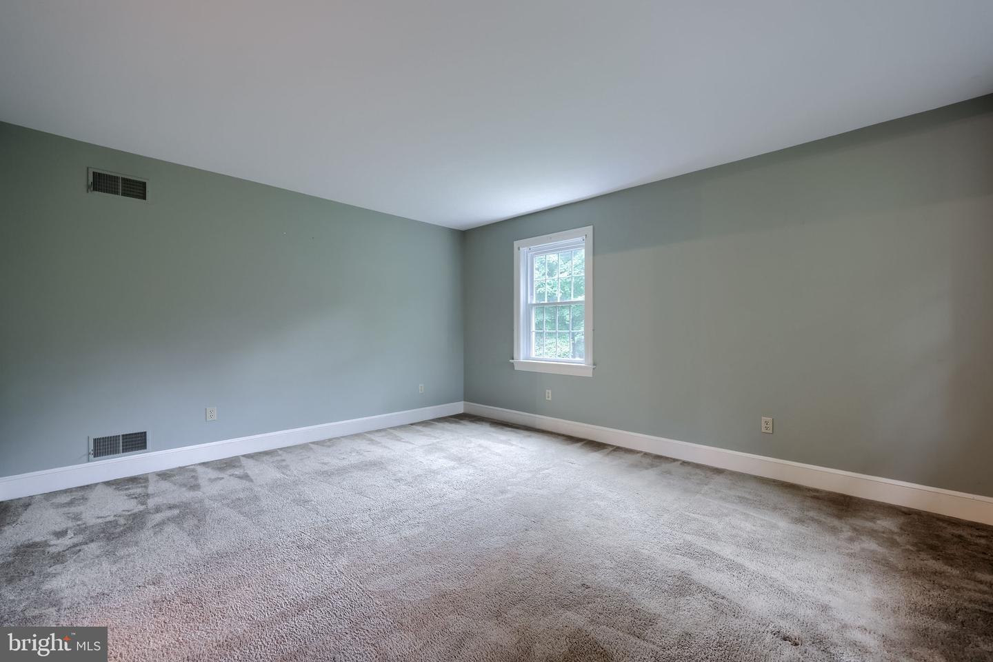 526 Ashton Pl Property Photo 8