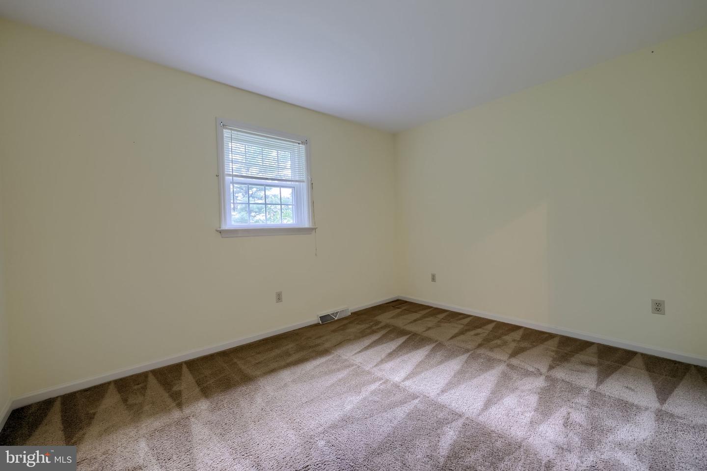 526 Ashton Pl Property Photo 33