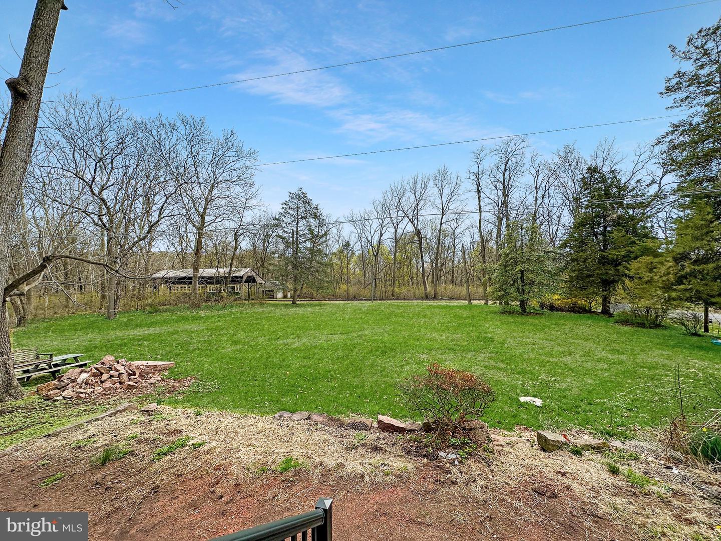 171 Engle Ln Property Photo 16