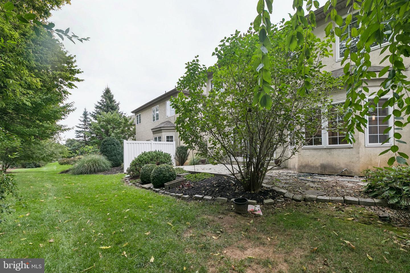 1089 Stillwood Cir Property Photo 8
