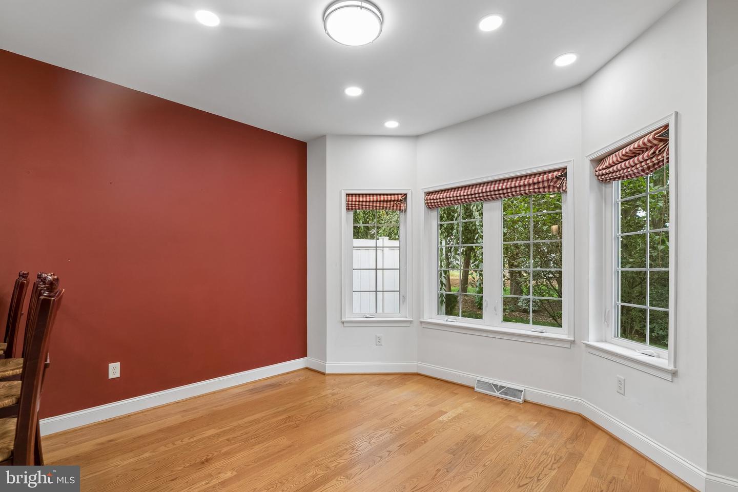 1089 Stillwood Cir Property Photo 27