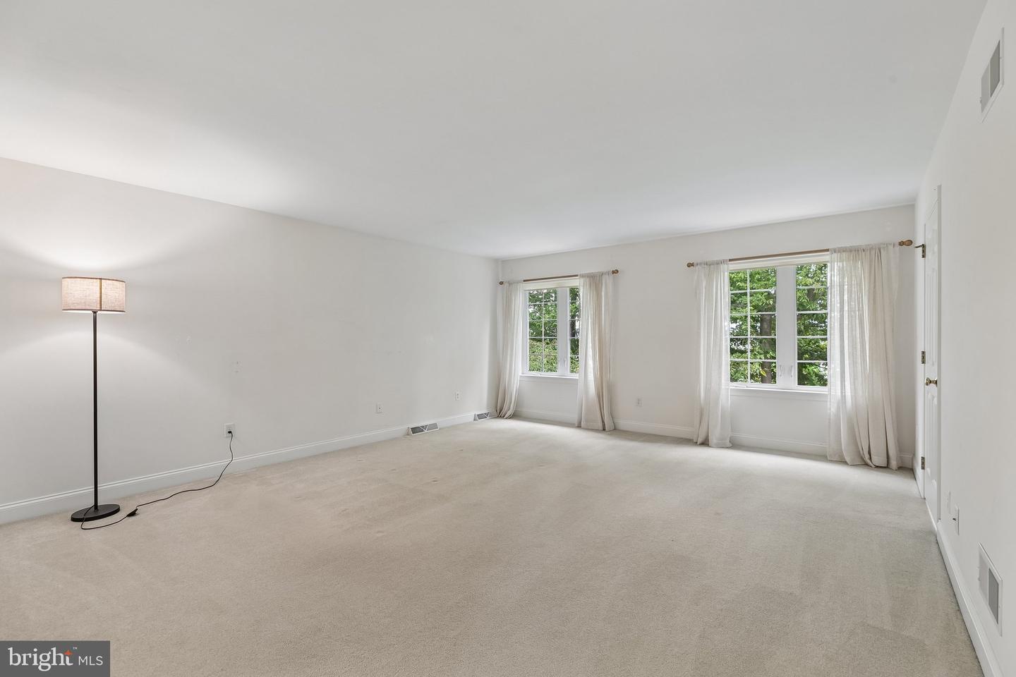 1089 Stillwood Cir Property Photo 39