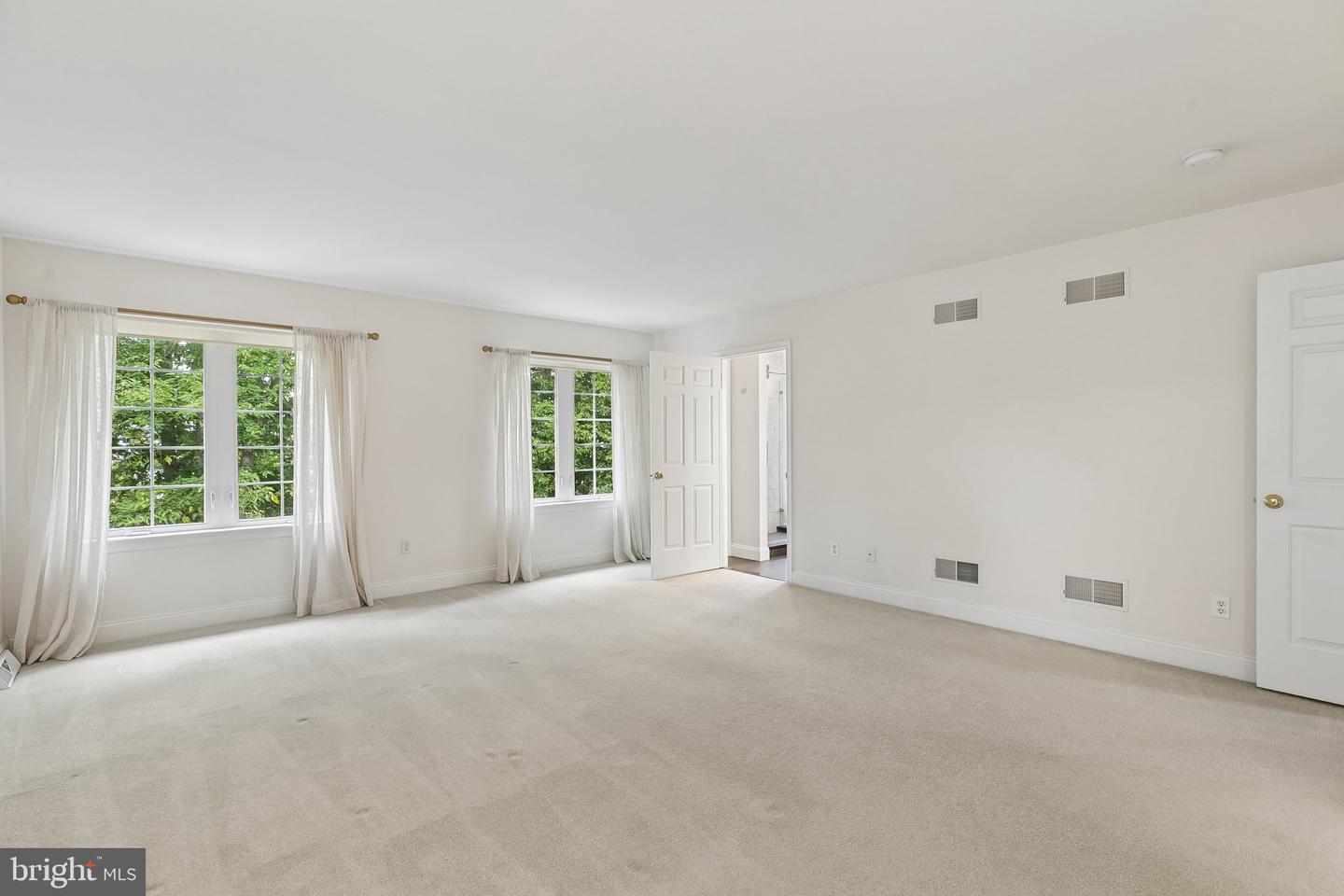 1089 Stillwood Cir Property Photo 40