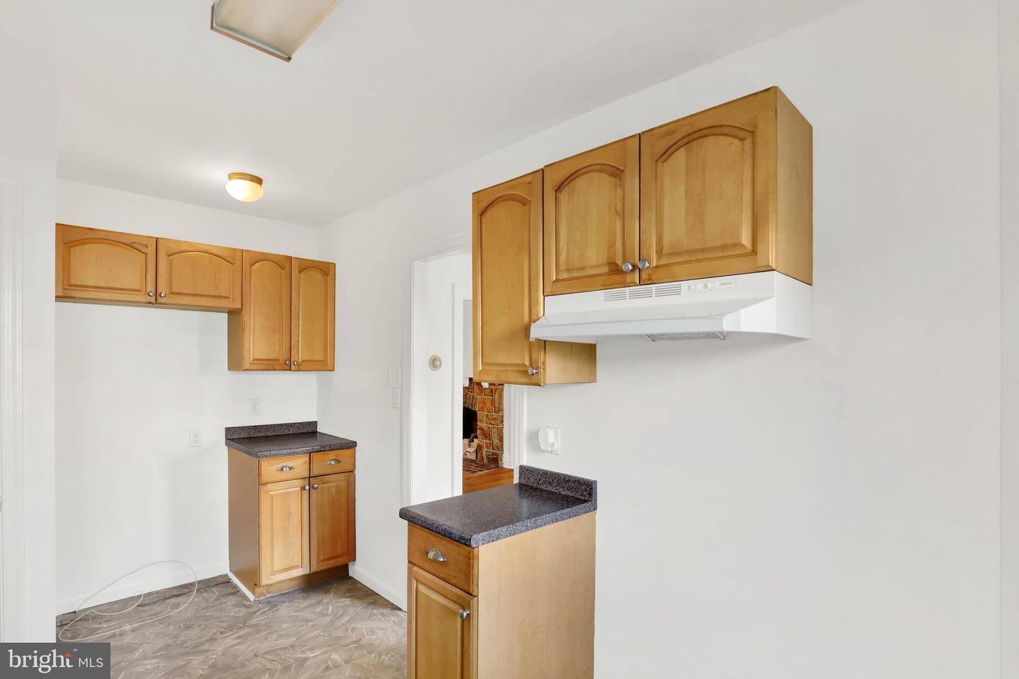 555 Burrowes Ave Property Photo 13
