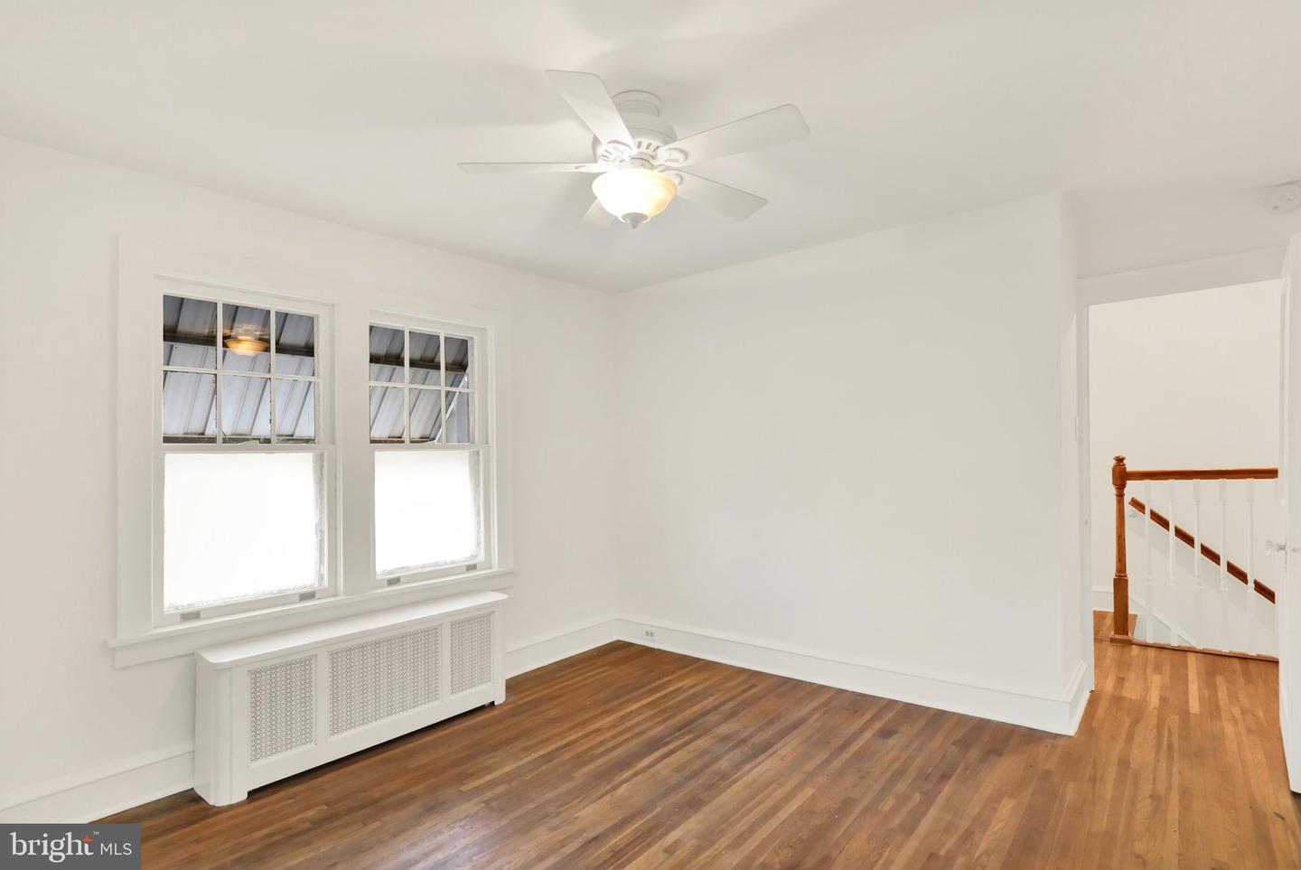 555 Burrowes Ave Property Photo 17