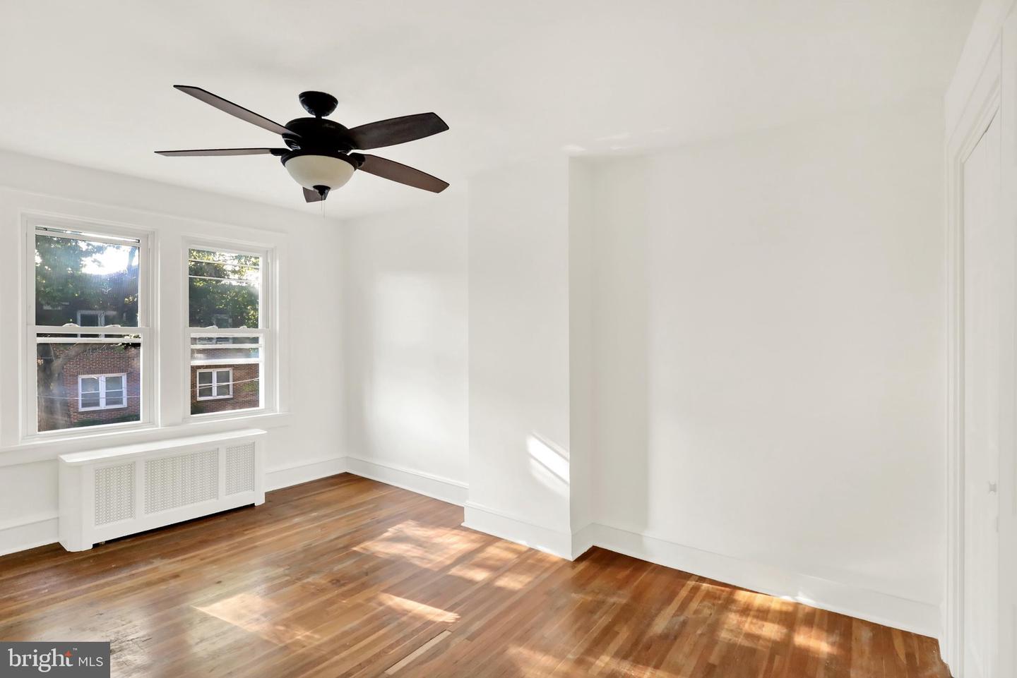 555 Burrowes Ave Property Photo 18