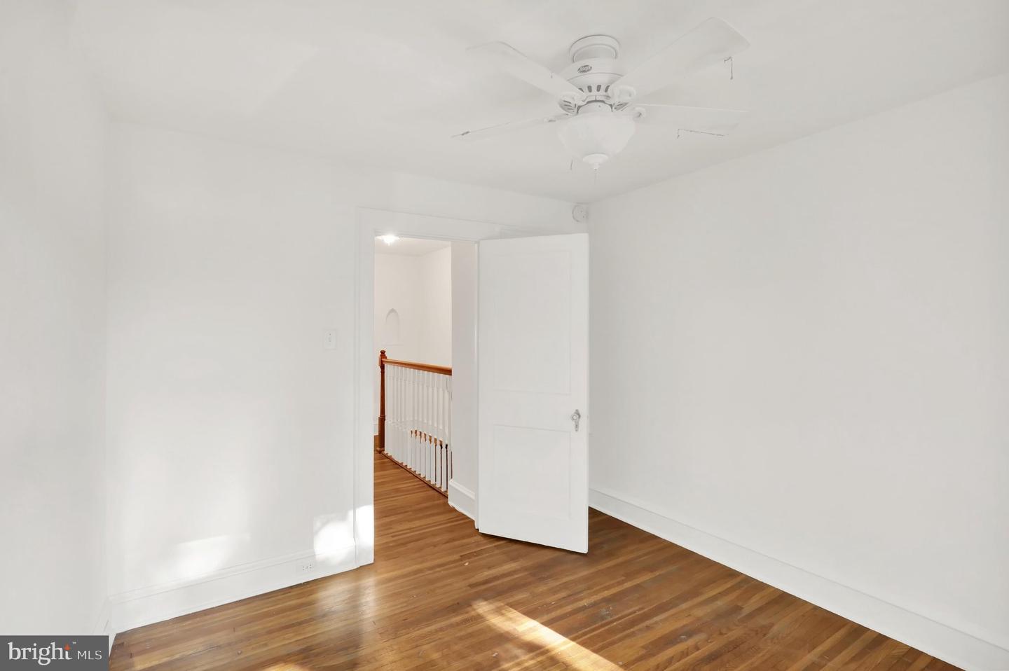 555 Burrowes Ave Property Photo 21