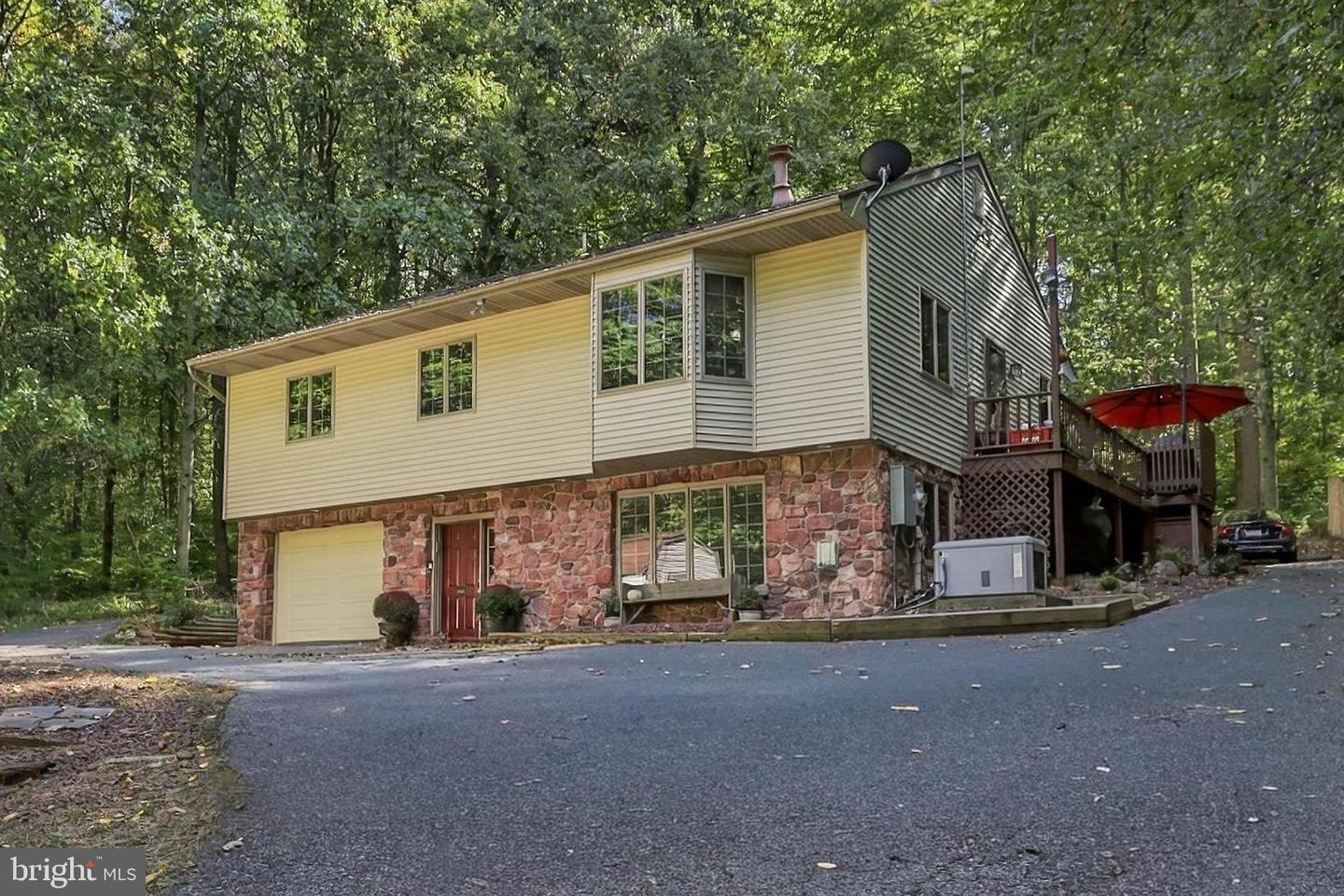 655 Sportsman Rd Property Photo 1