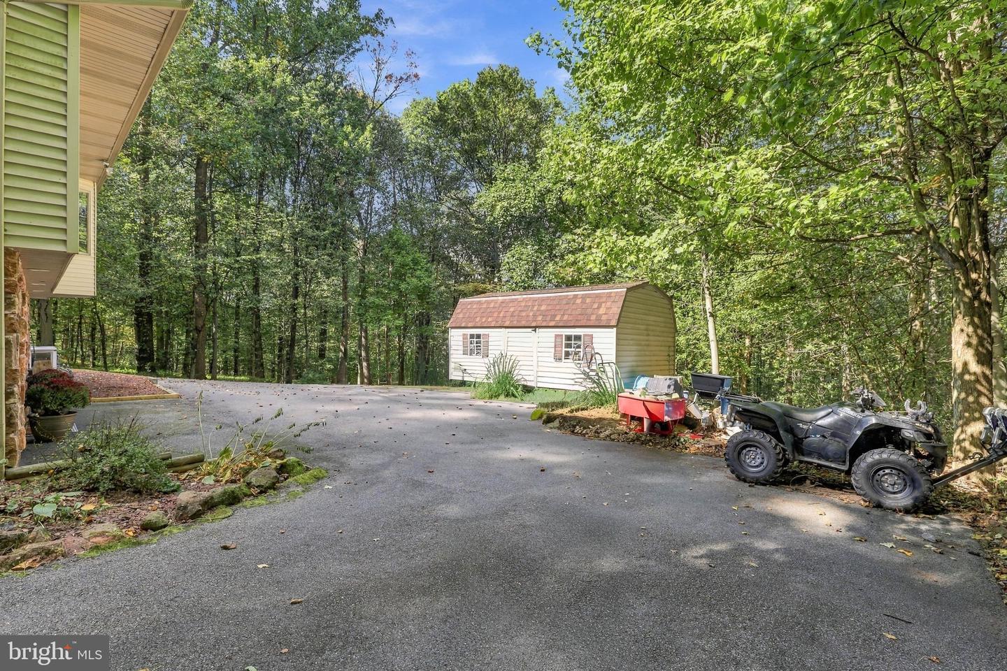 655 Sportsman Rd Property Photo 5