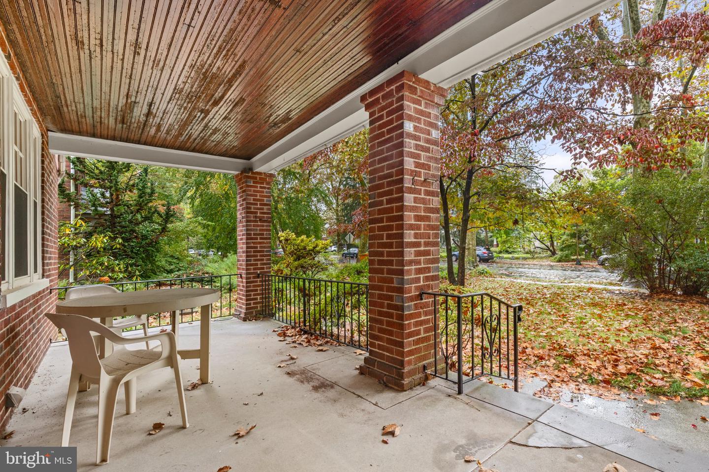 647 State St Property Photo 4