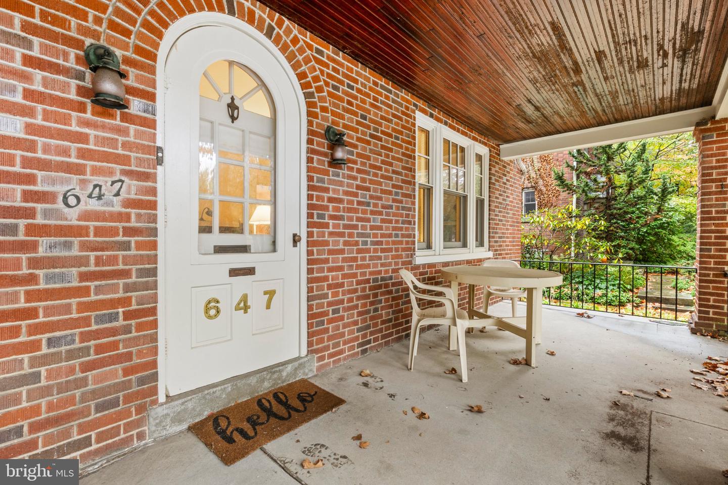 647 State St Property Photo 5