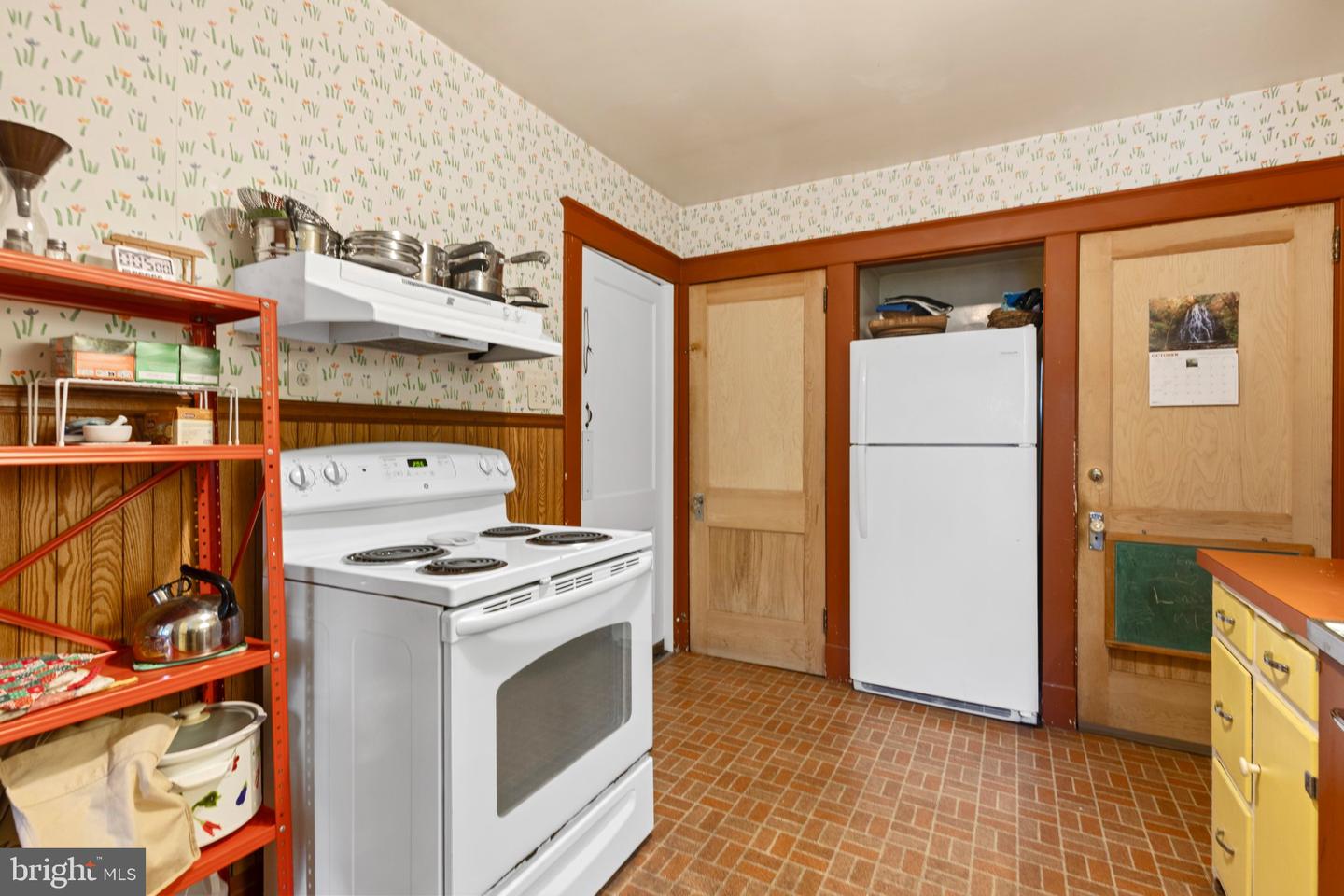 647 State St Property Photo 14