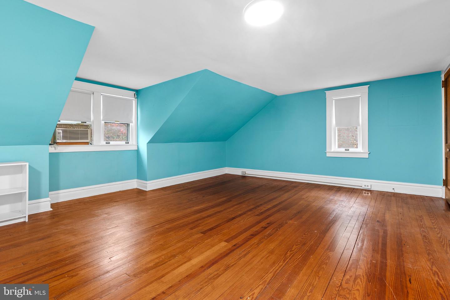 647 State St Property Photo 25