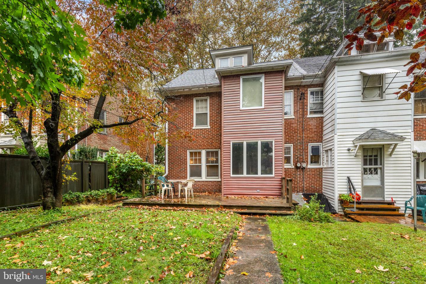 647 State St Property Photo 28