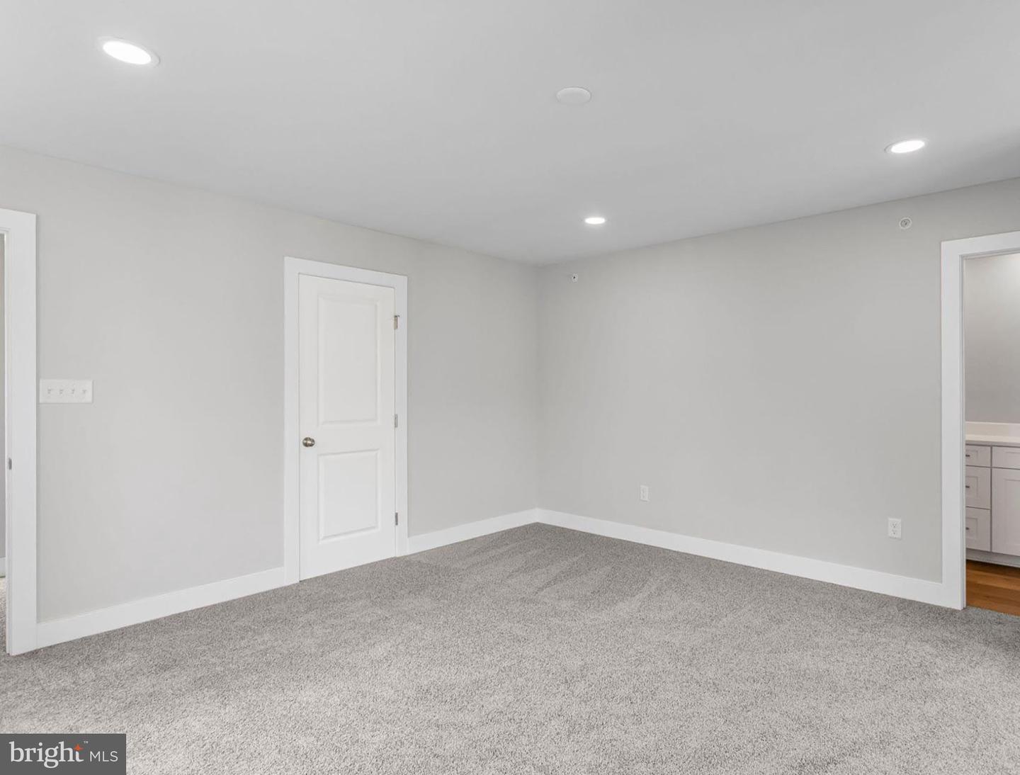 1128 Alden St Property Photo 14