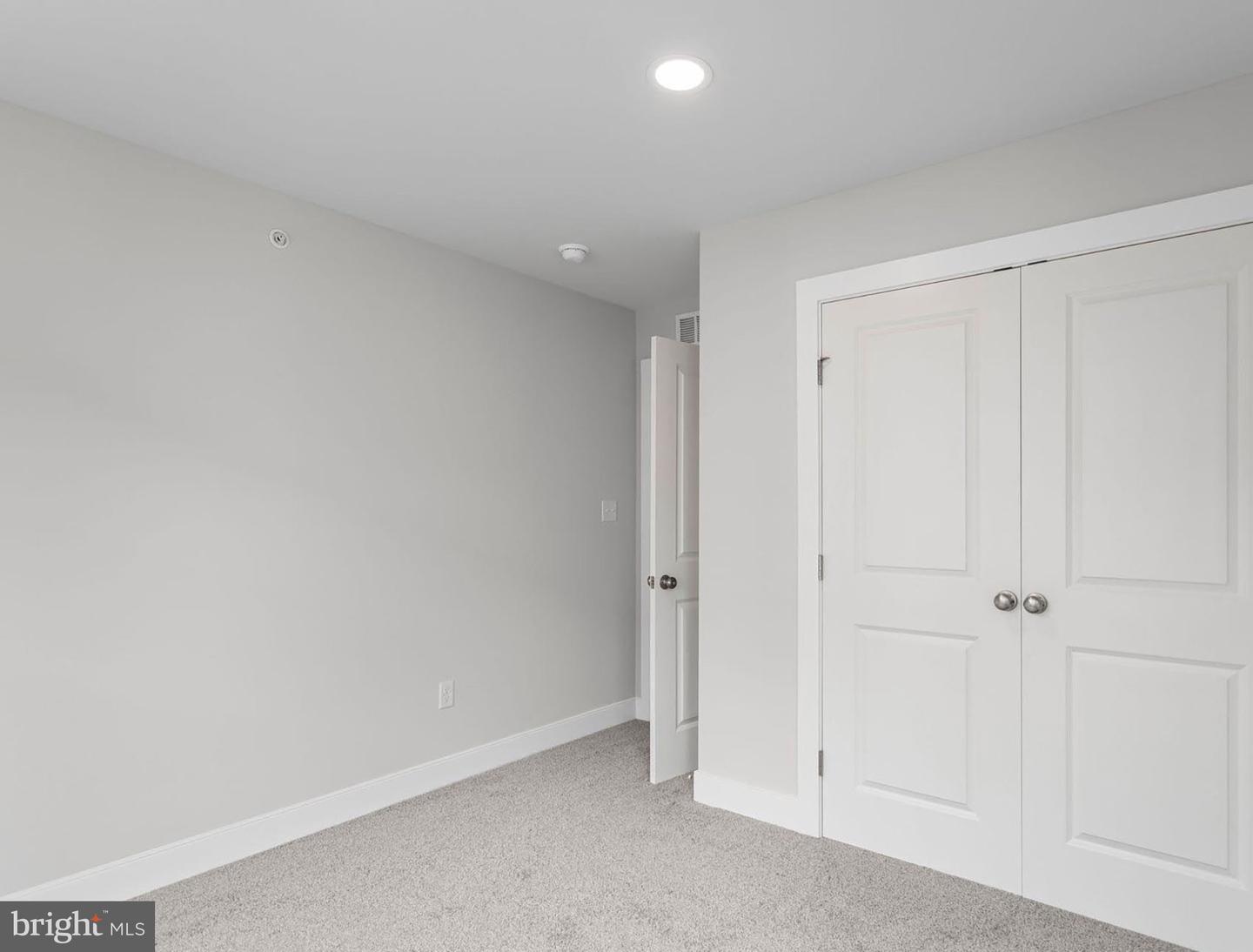 1128 Alden St Property Photo 19