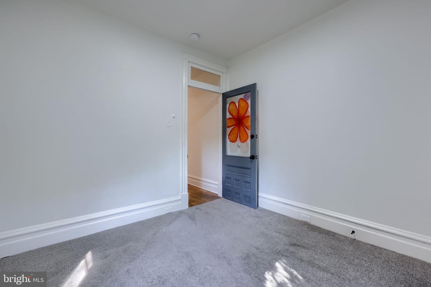 514 W King St Property Photo 29
