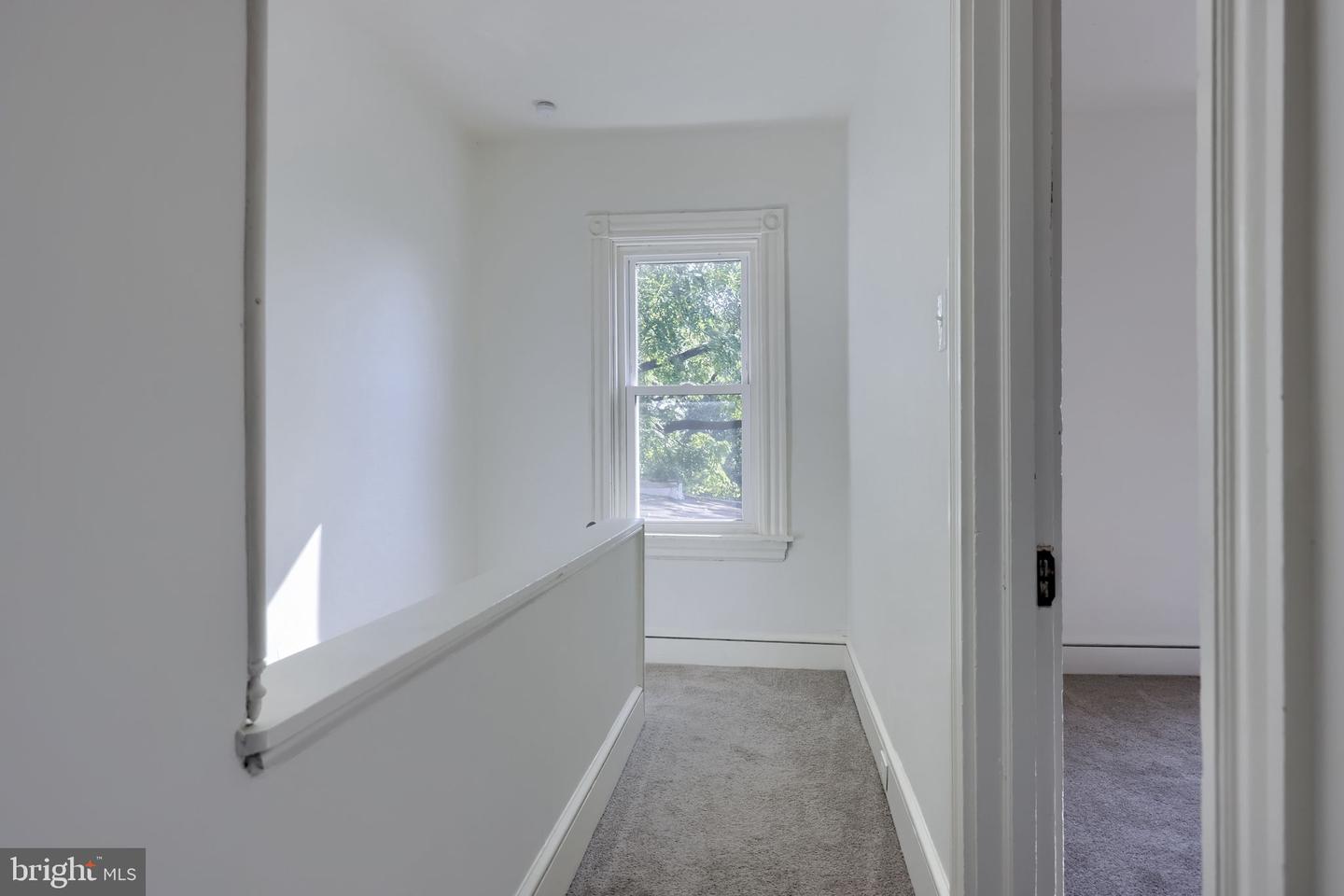 514 W King St Property Photo 45