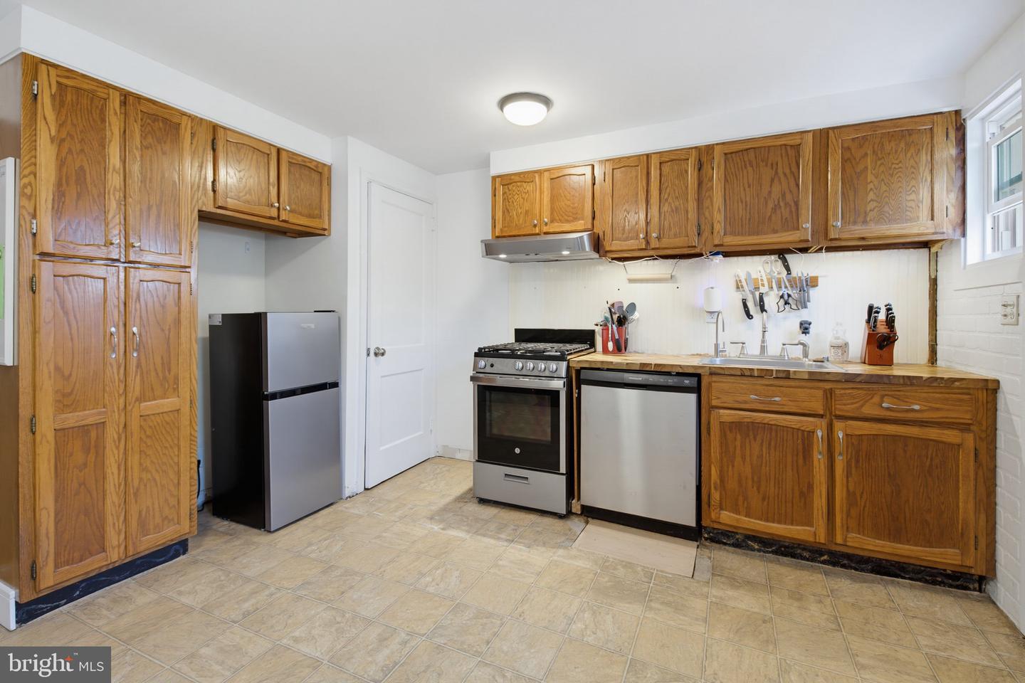 920 Union St Property Photo 10