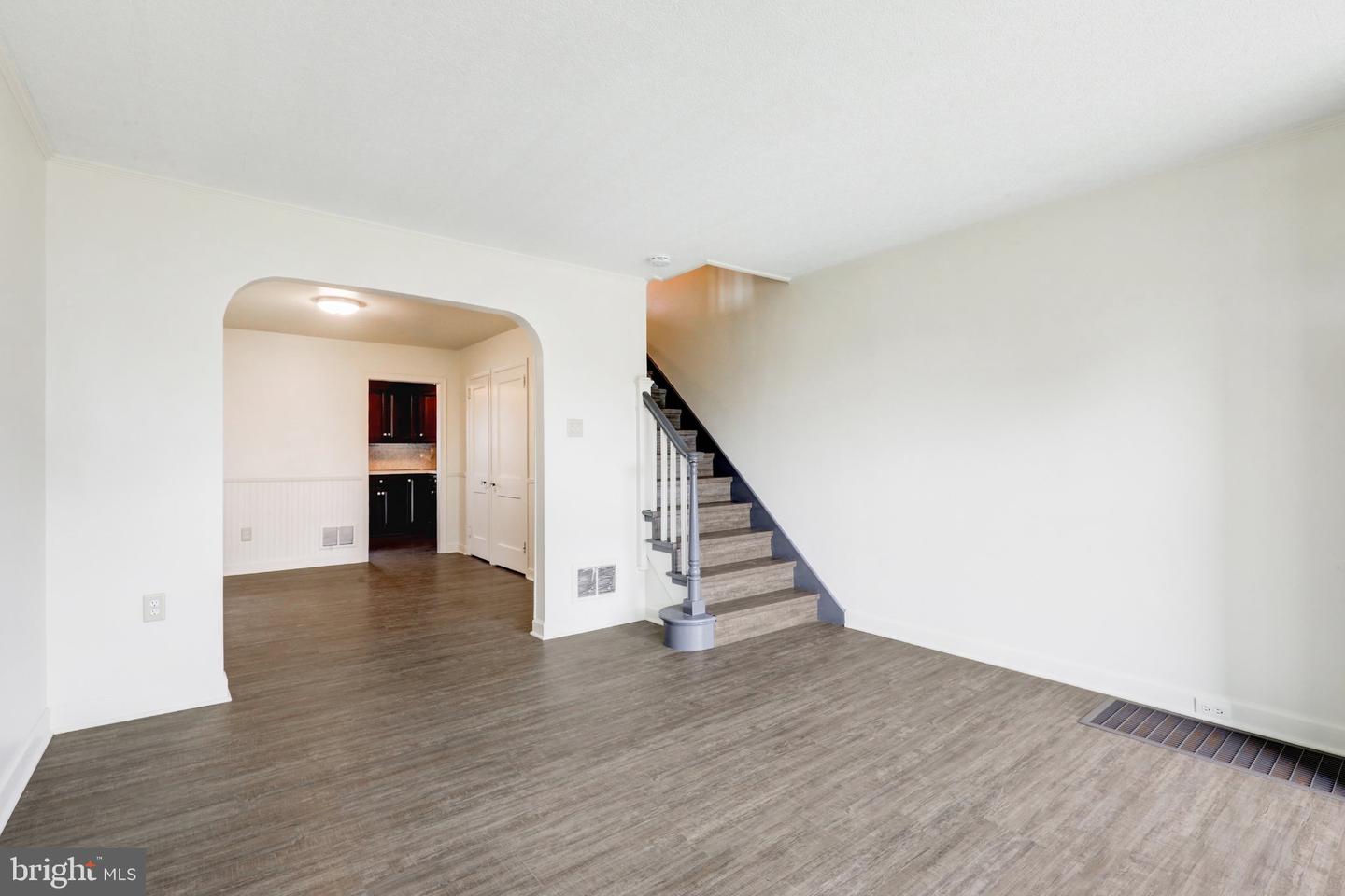 328 Brimmer Ave Property Photo 5