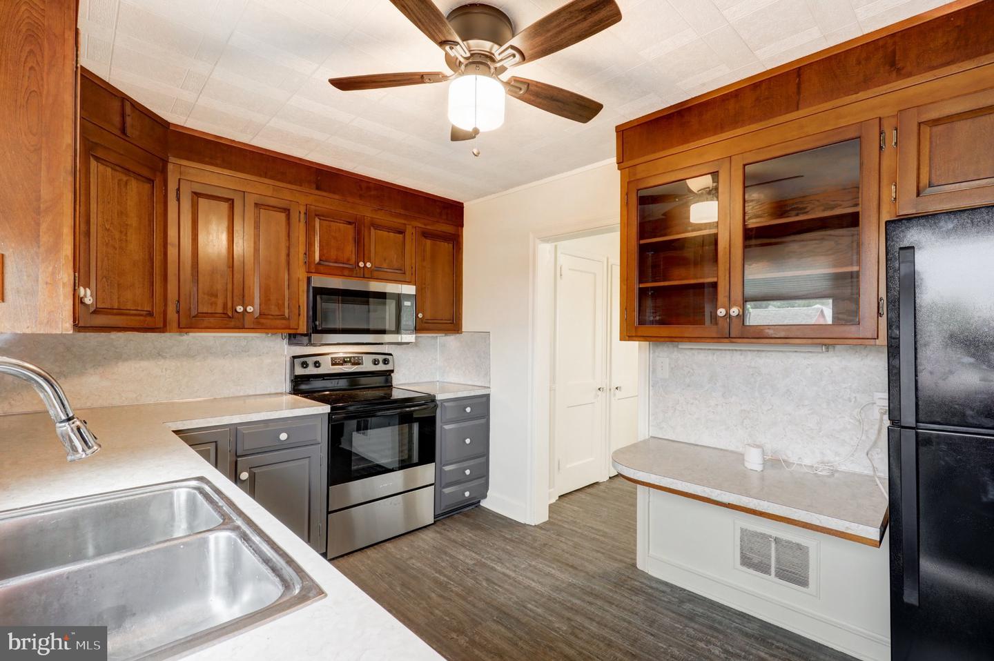 328 Brimmer Ave Property Photo 9