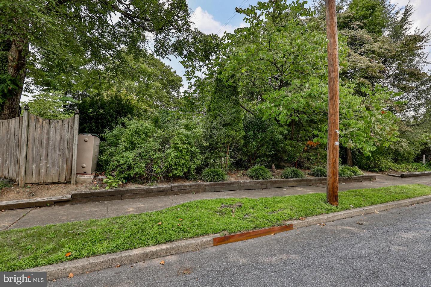 622 N Arch St Property Photo