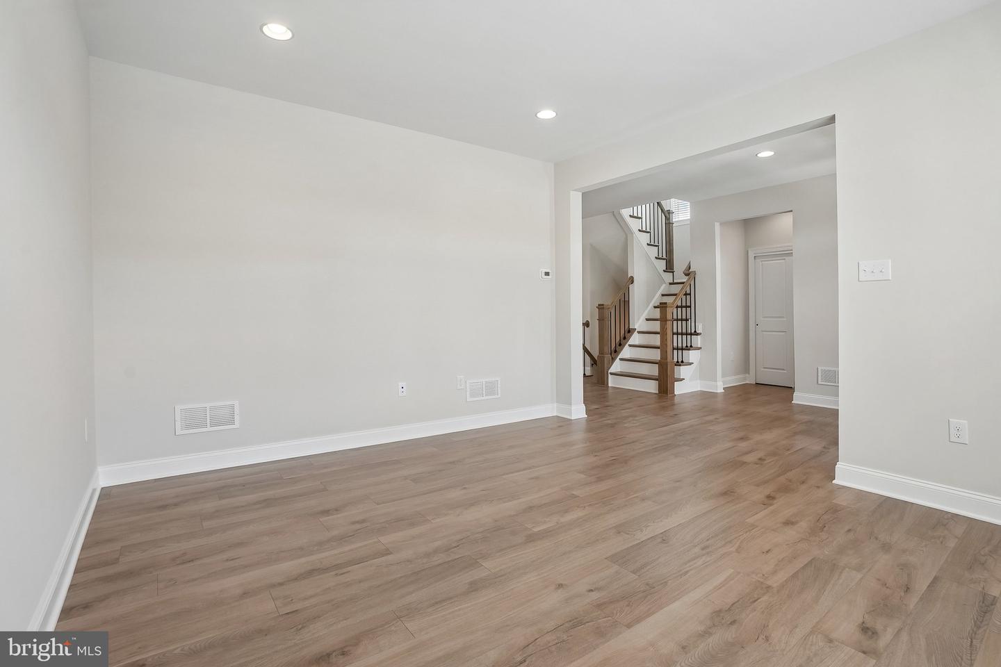 120 Ashford Drive Property Photo 29