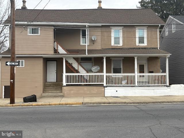 725-727 Front St Property Photo