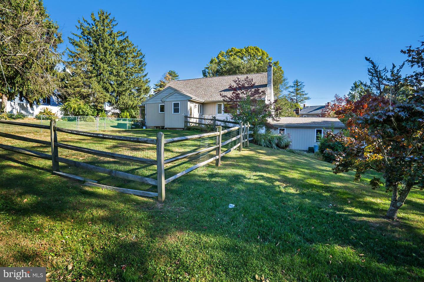 3343 S S Cedar Crest Blvd Property Photo