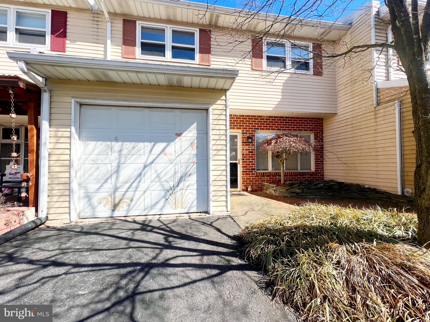 323 N 41st St Property Photo