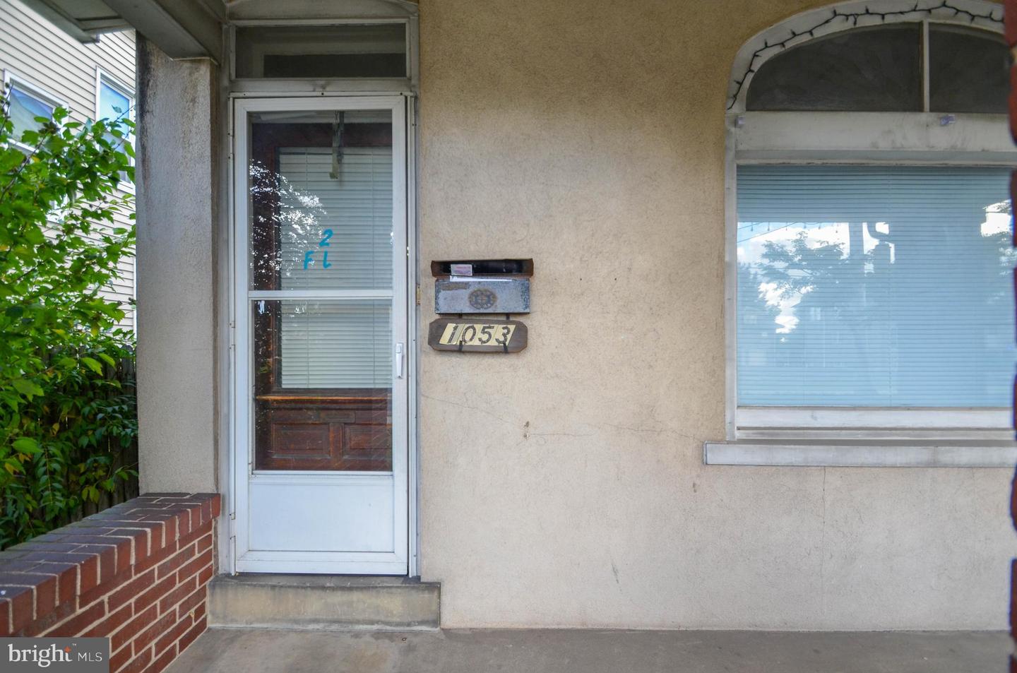 1053 3rd St Property Photo 12