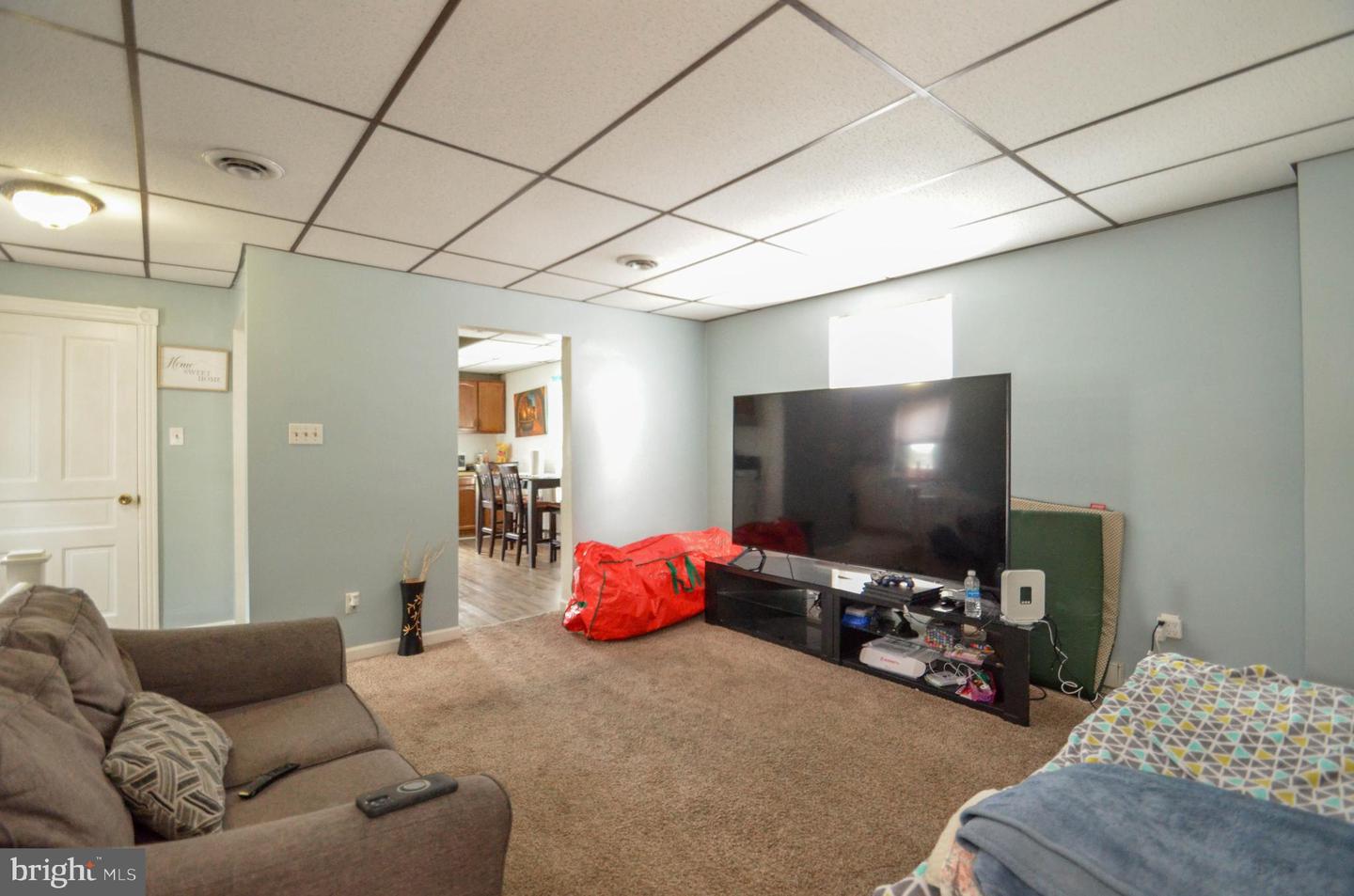 1053 3rd St Property Photo 13