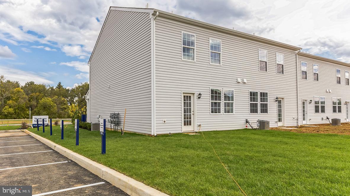 1218 Susan Cir Property Photo 25